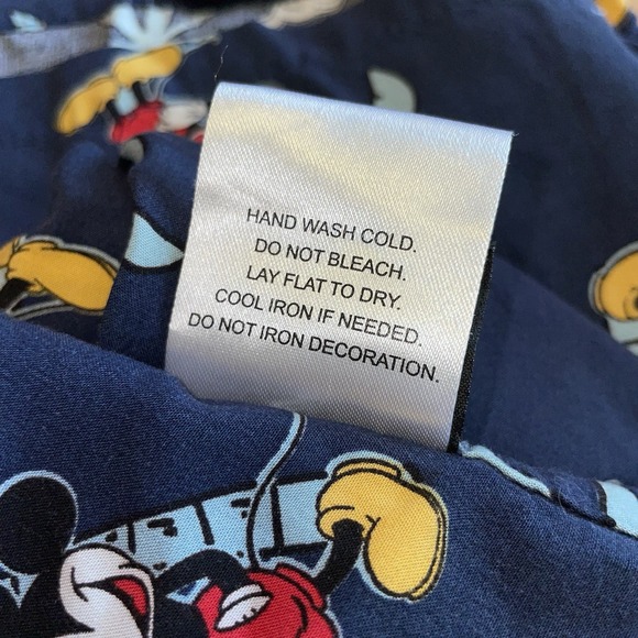 Disney's Mickey Mouse Print‎ Tropical Hawaiian Button Down Rayon Shirt Size: M - Picture 9 of 9